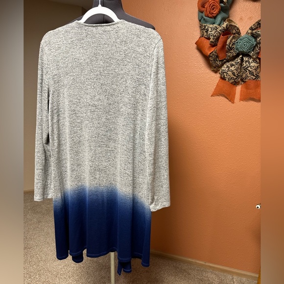 Cardigan - Picture 2 of 4